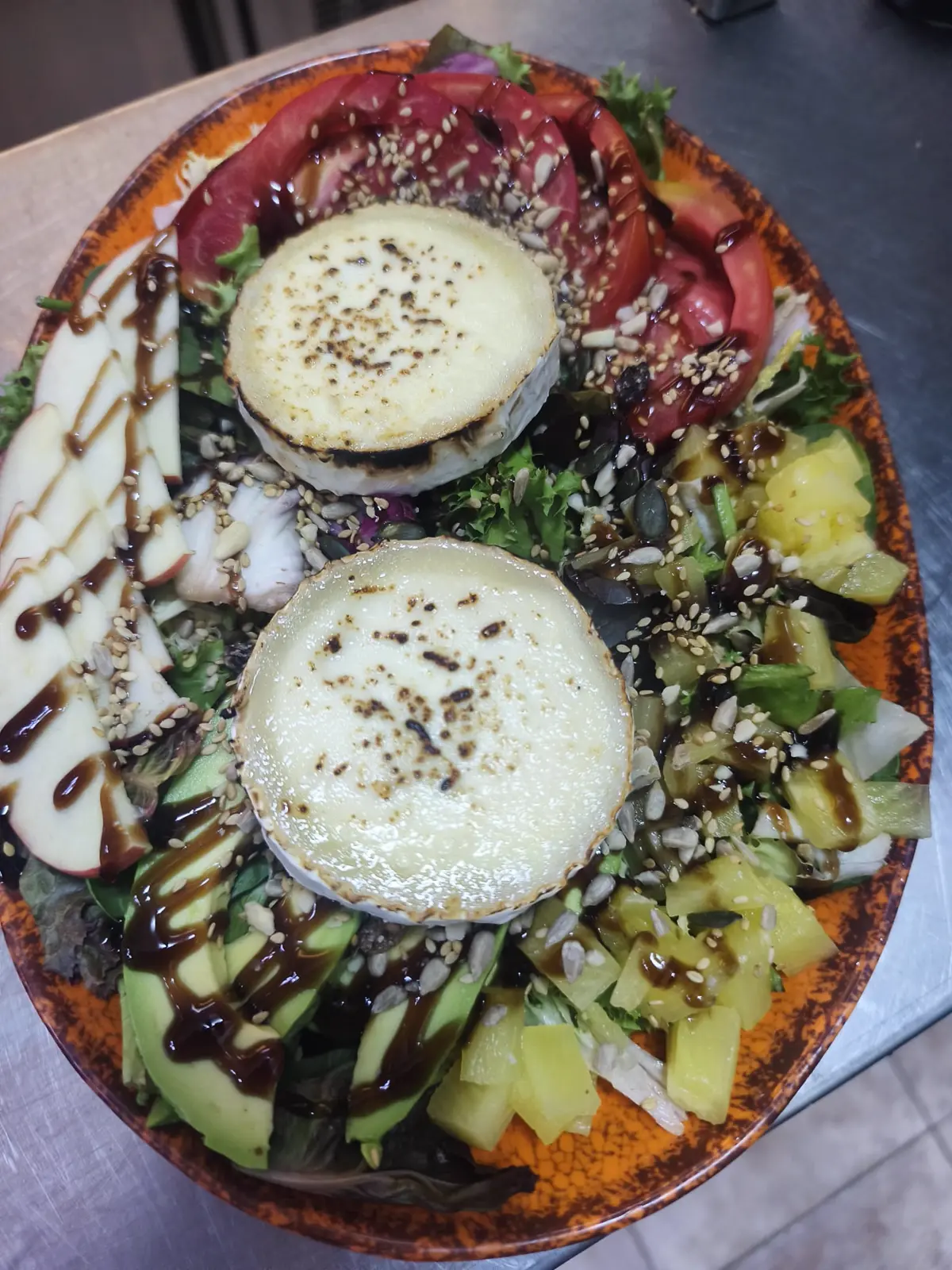 Ensalada de queso de cabra